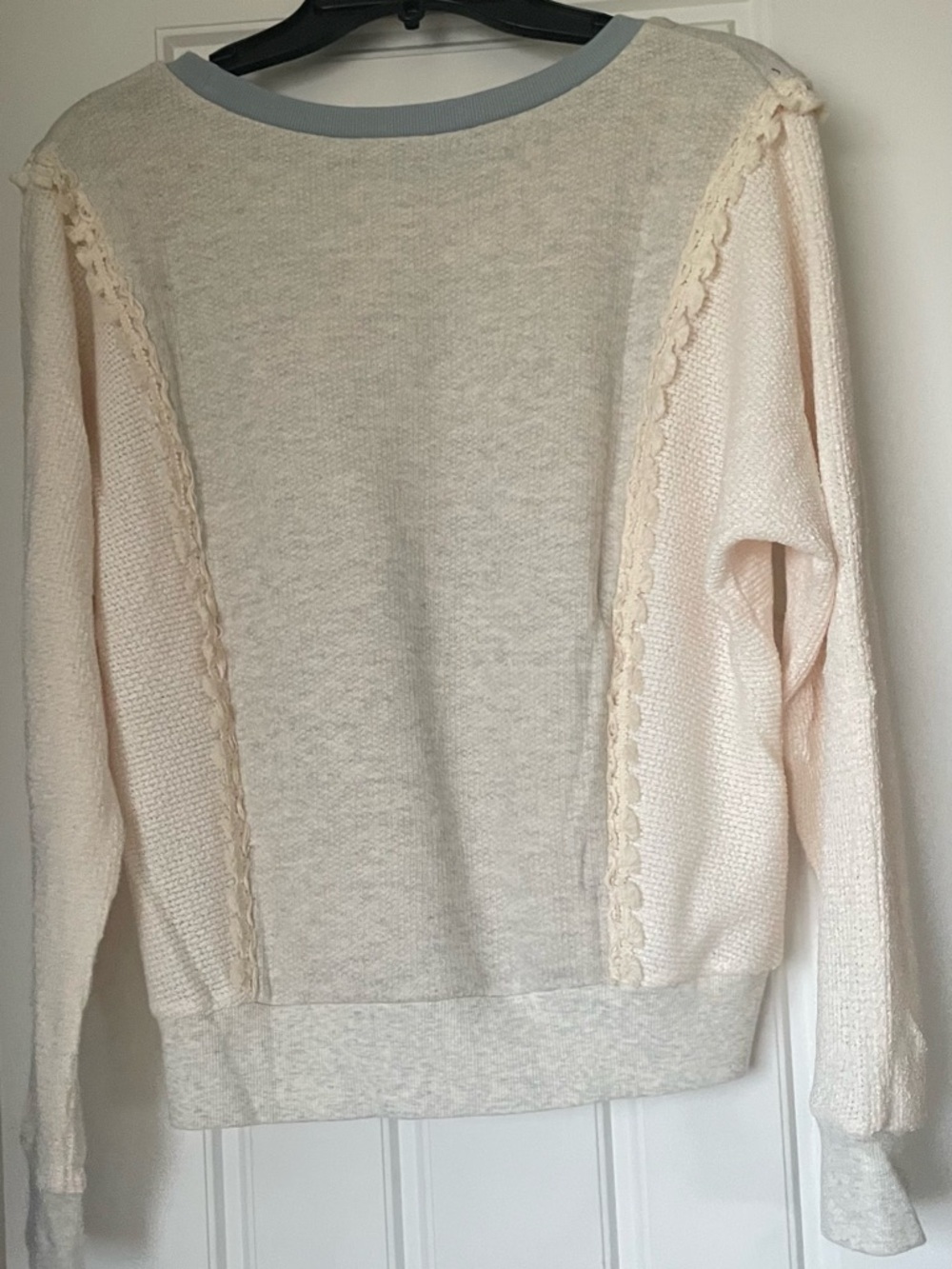 Hem & Thread Cream & Light Blue Crewneck Sweater - Picture 4 of 7